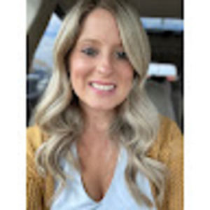 Meet your Posher, Alexandra